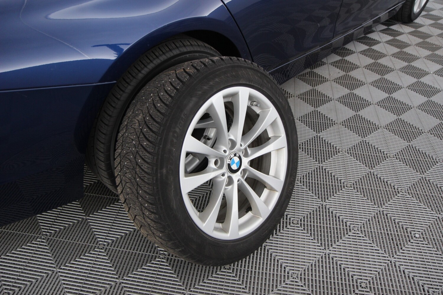 BMW 320 vaihtoauto
