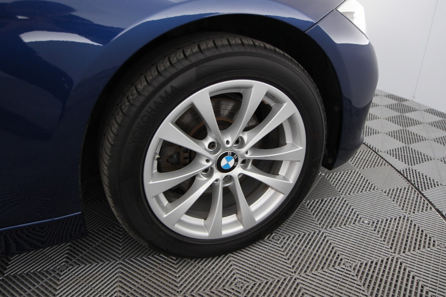 BMW 320 vaihtoauto