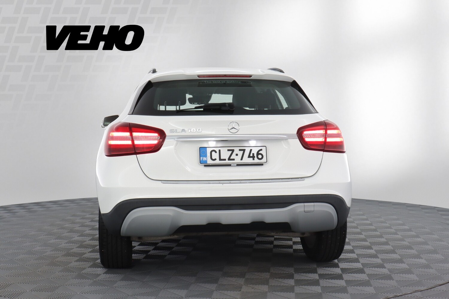 Mercedes-Benz GLA vaihtoauto