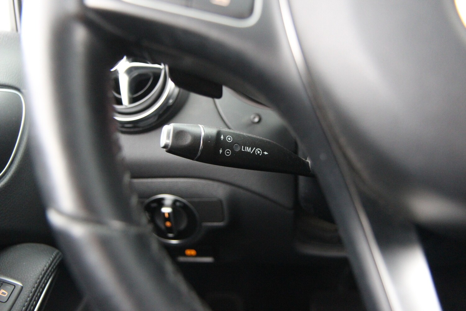 Mercedes-Benz GLA vaihtoauto