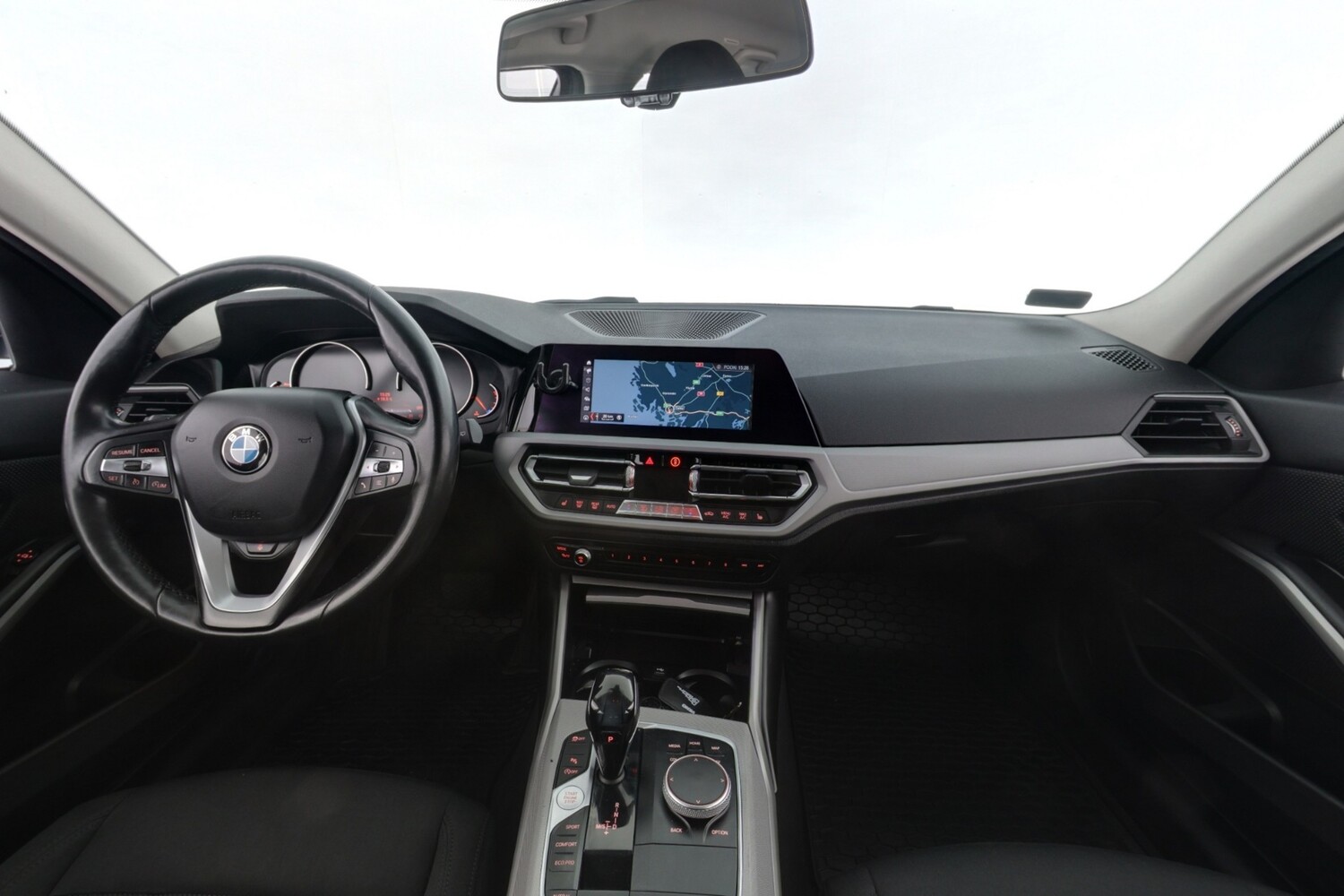 BMW 320 vaihtoauto