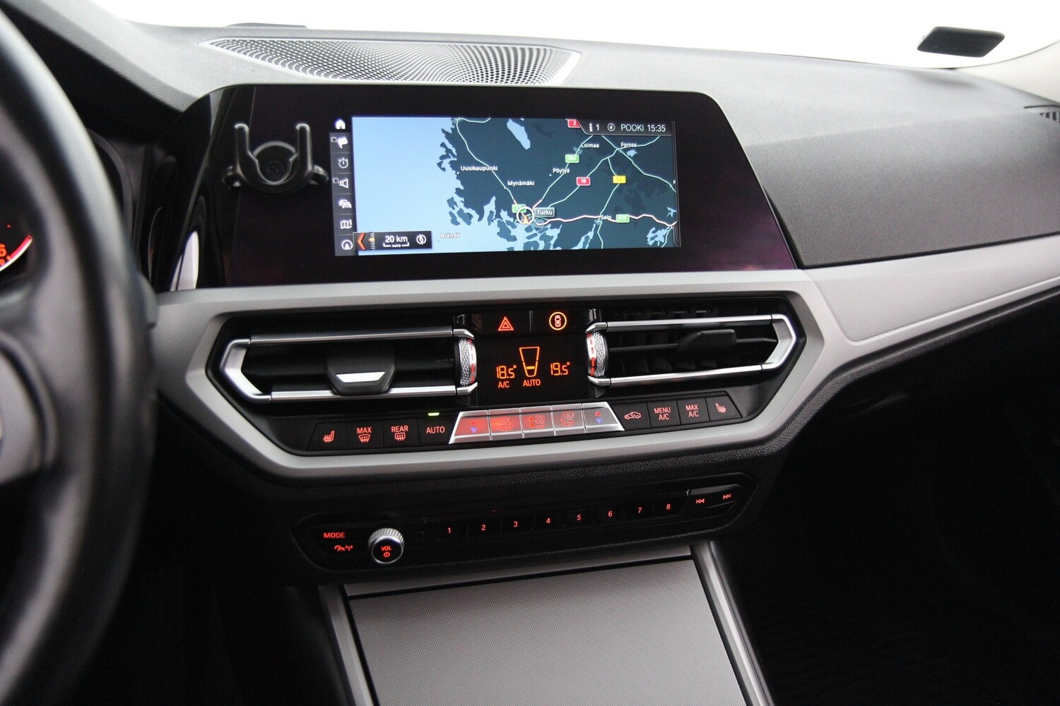 BMW 320 vaihtoauto