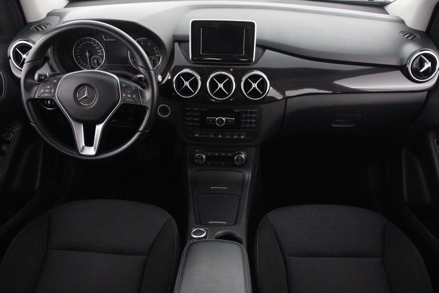 Mercedes-Benz B vaihtoauto