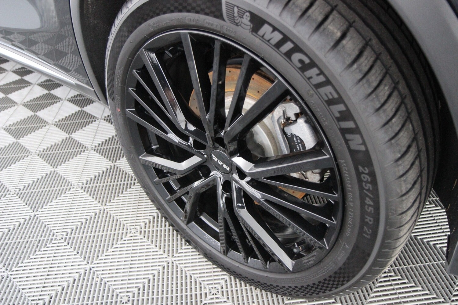 BYD Tang vaihtoauto