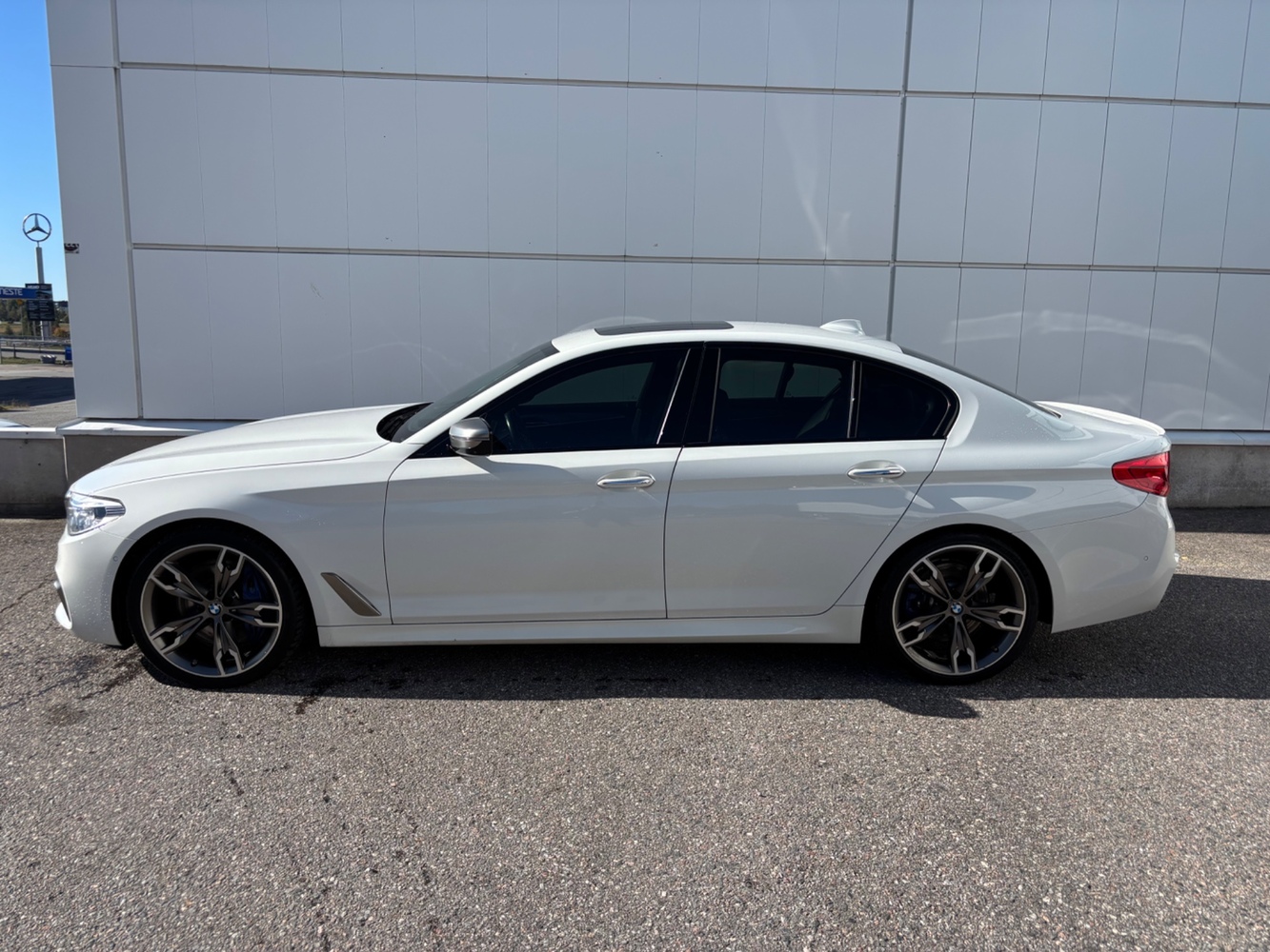 BMW M550d vaihtoauto