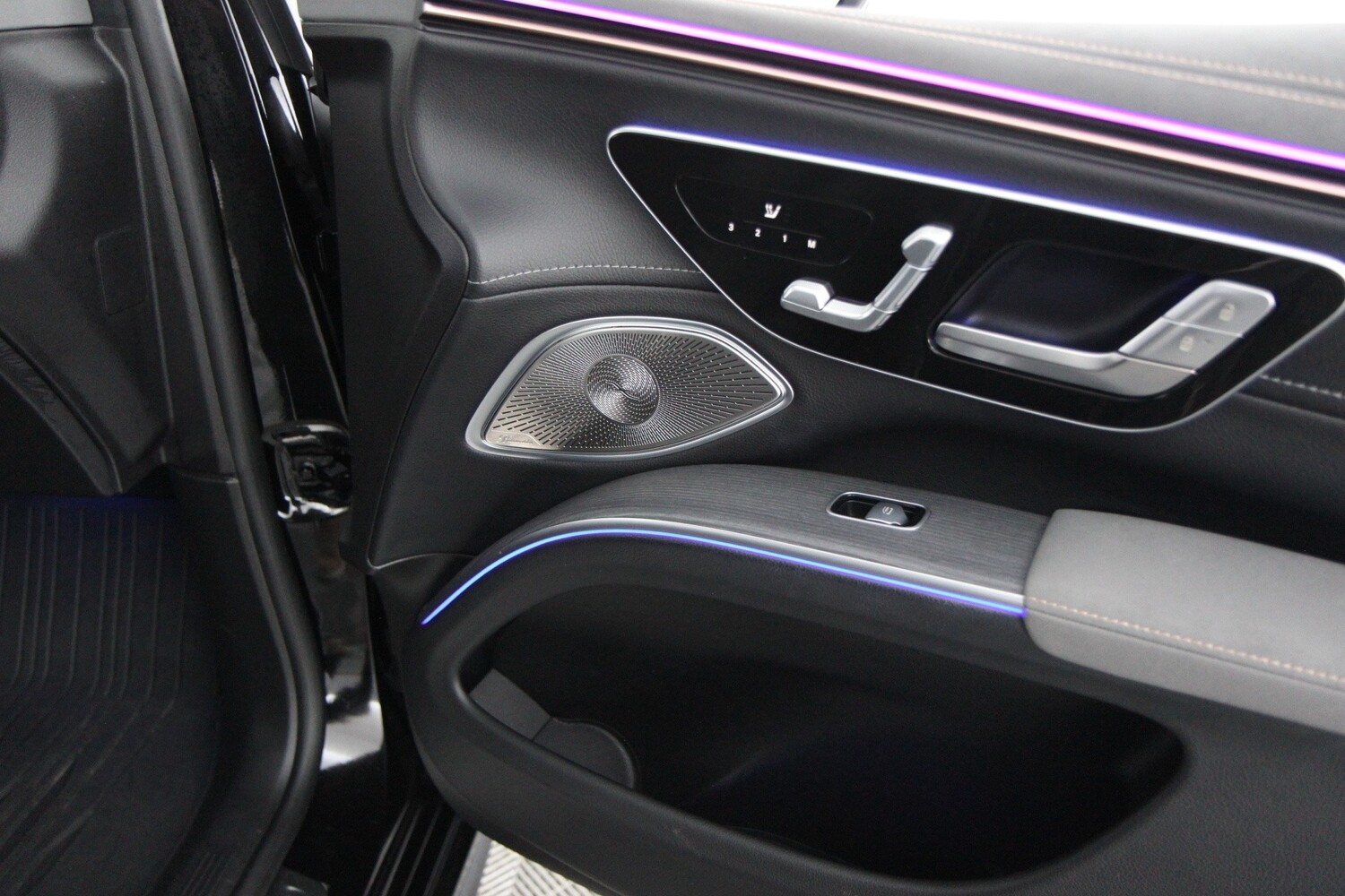 Mercedes-Benz EQS vaihtoauto