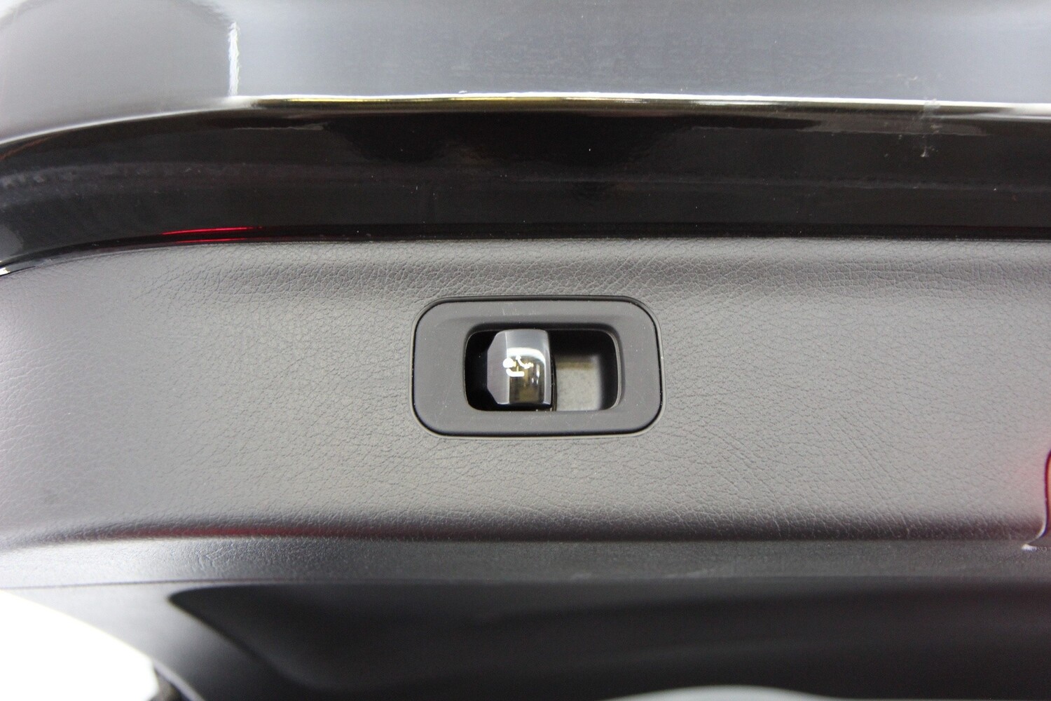 Mercedes-Benz EQS vaihtoauto