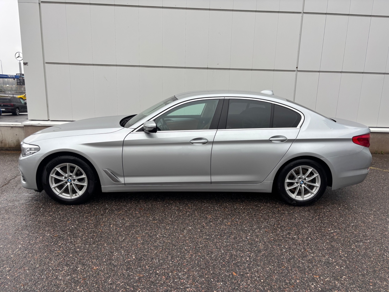 BMW 520 vaihtoauto