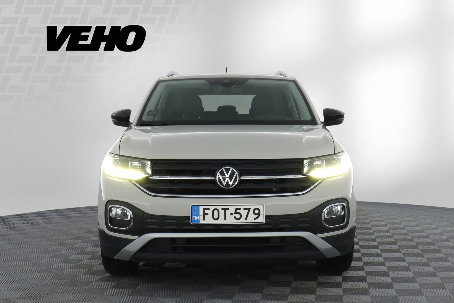 Volkswagen T-Cross vaihtoauto