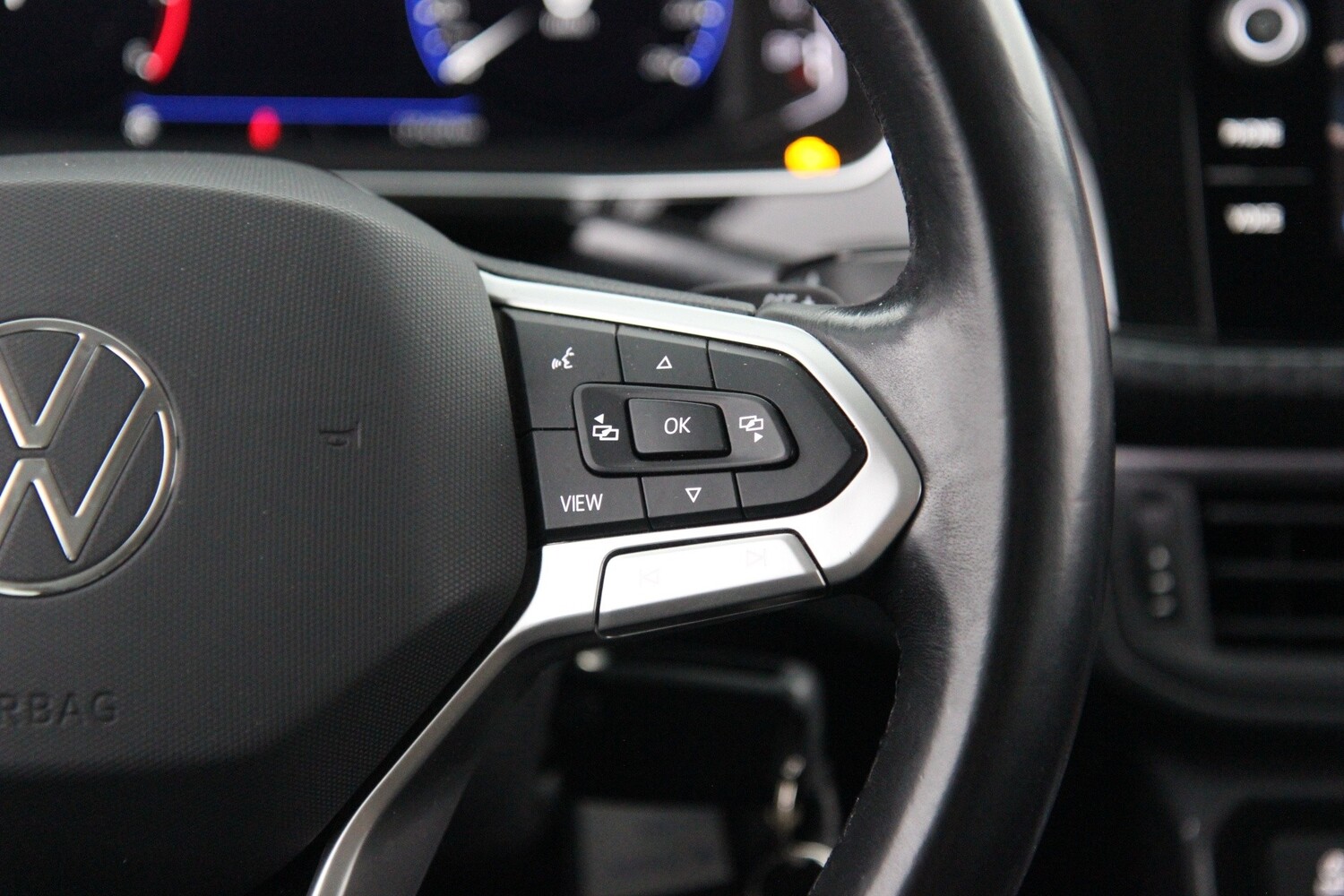 Volkswagen T-Cross vaihtoauto