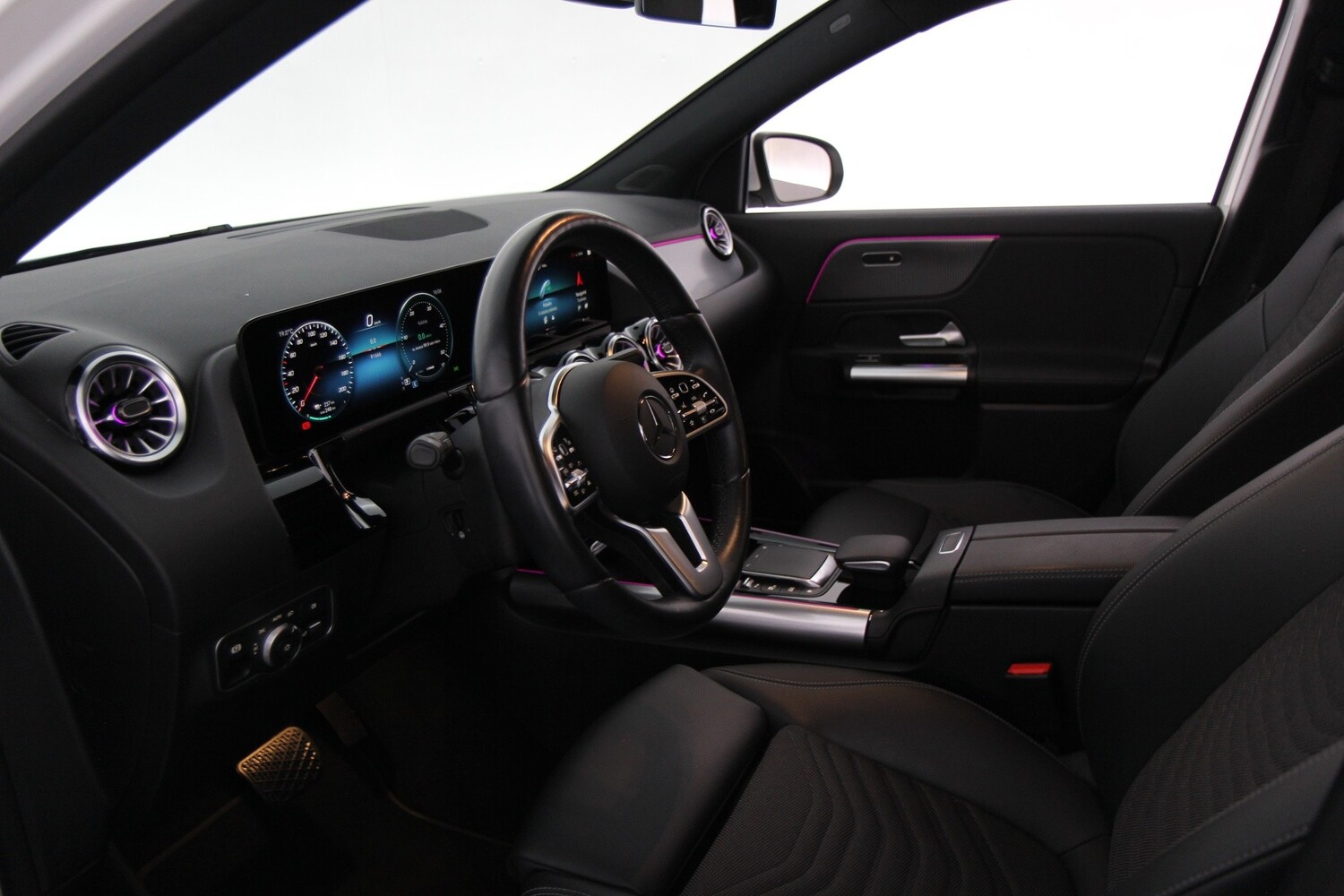 Mercedes-Benz EQA vaihtoauto