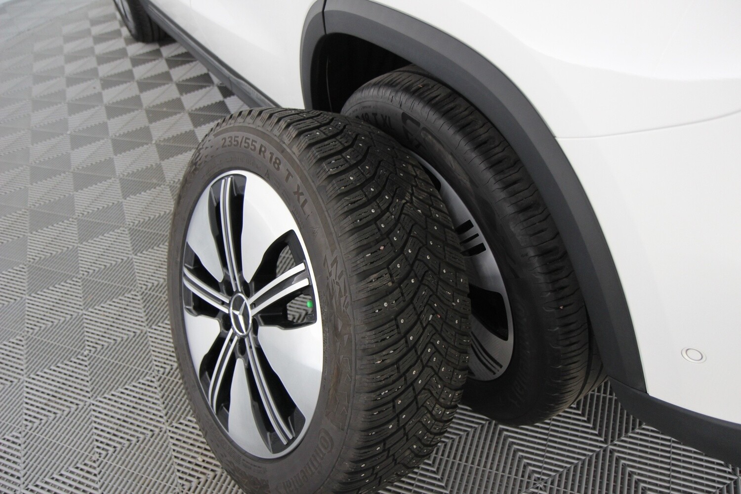 Mercedes-Benz EQA vaihtoauto