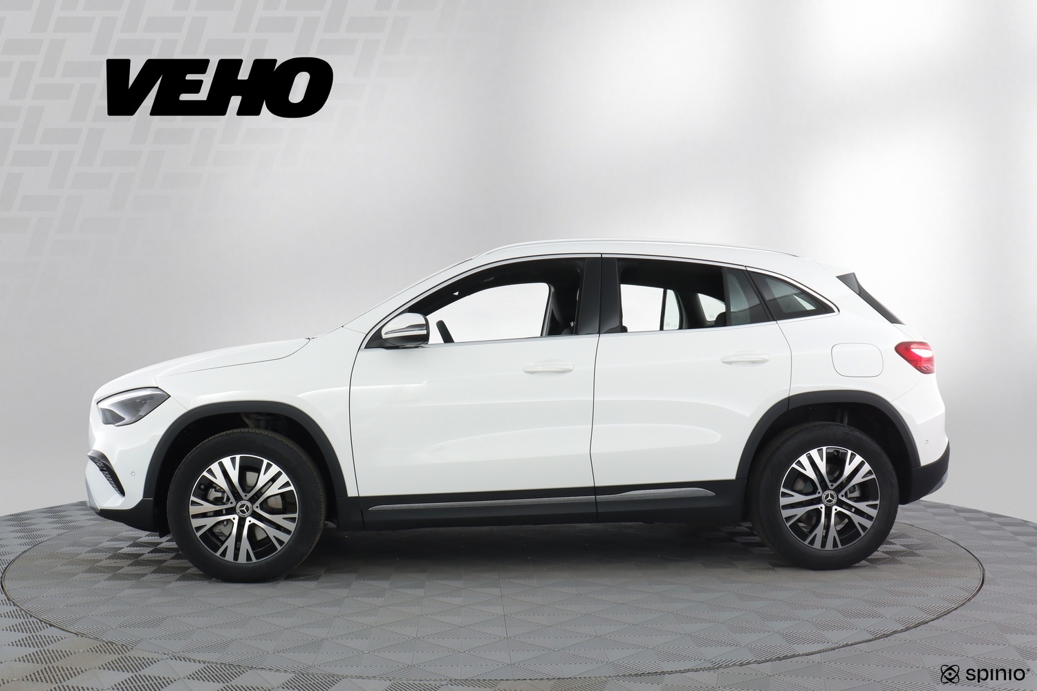 Mercedes-Benz GLA vaihtoauto