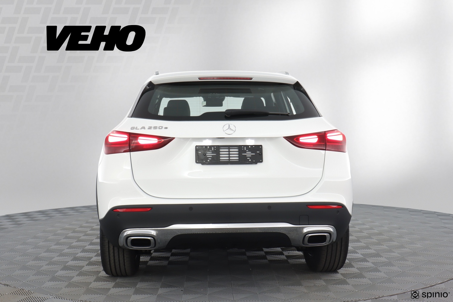 Mercedes-Benz GLA vaihtoauto