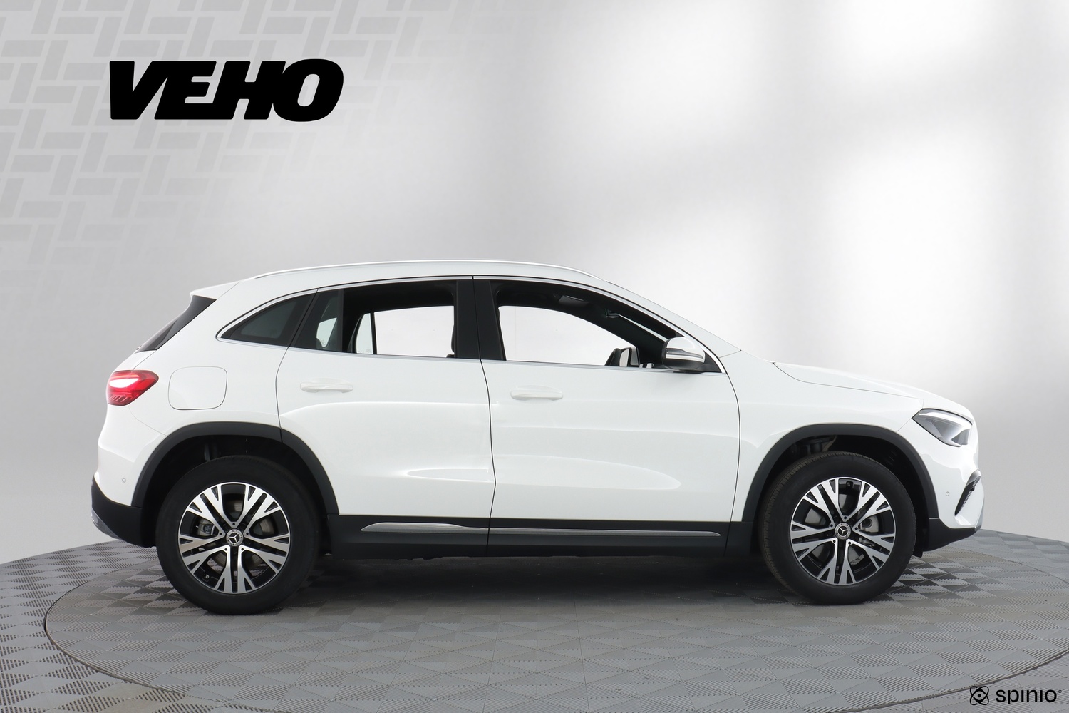 Mercedes-Benz GLA vaihtoauto