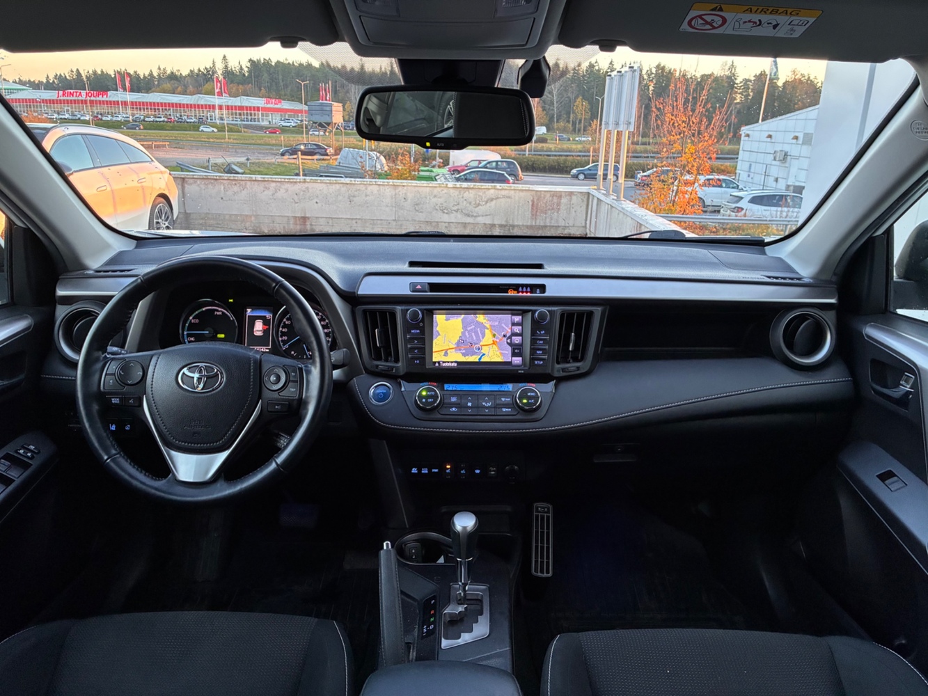 Toyota RAV4 vaihtoauto
