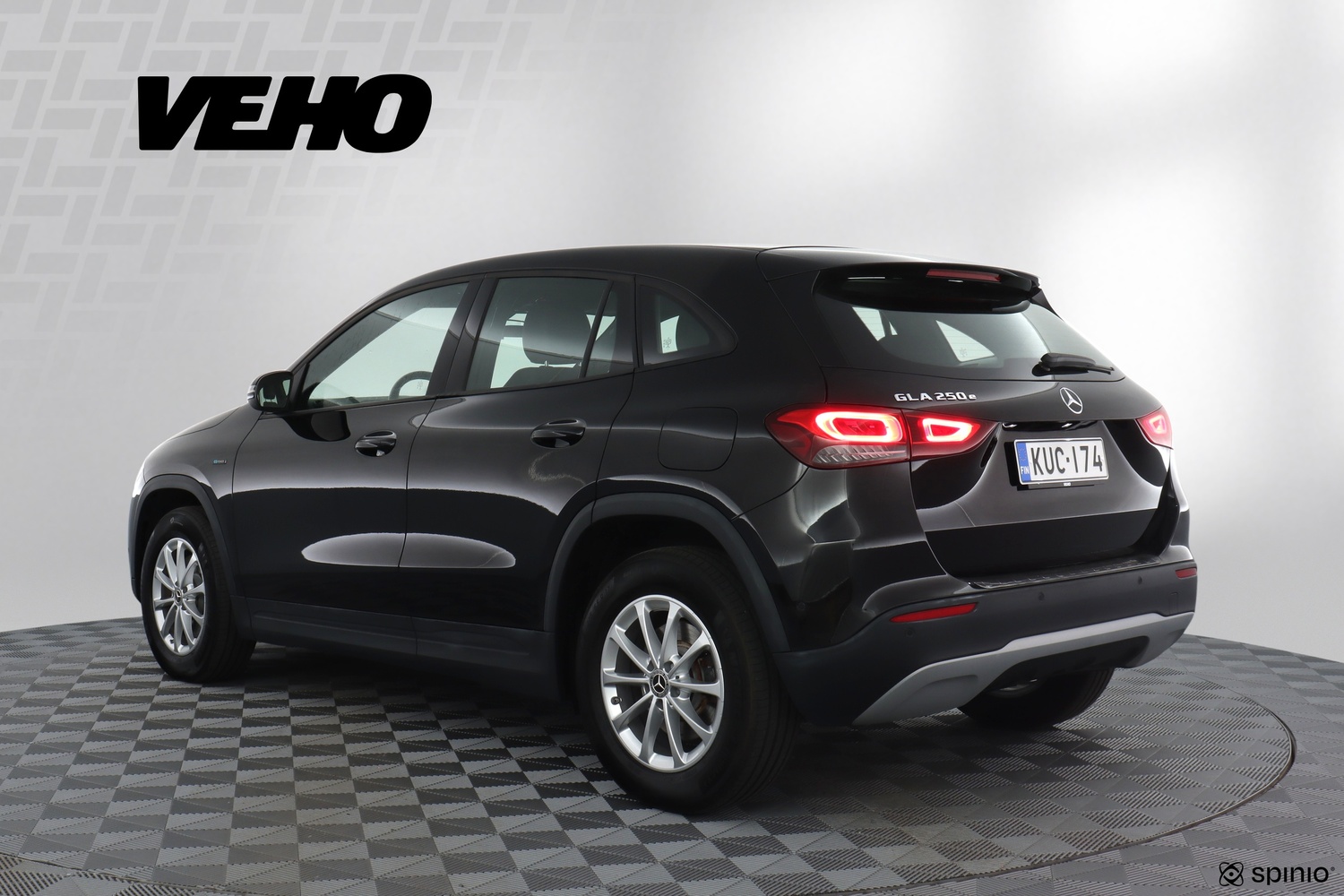 Mercedes-Benz GLA vaihtoauto