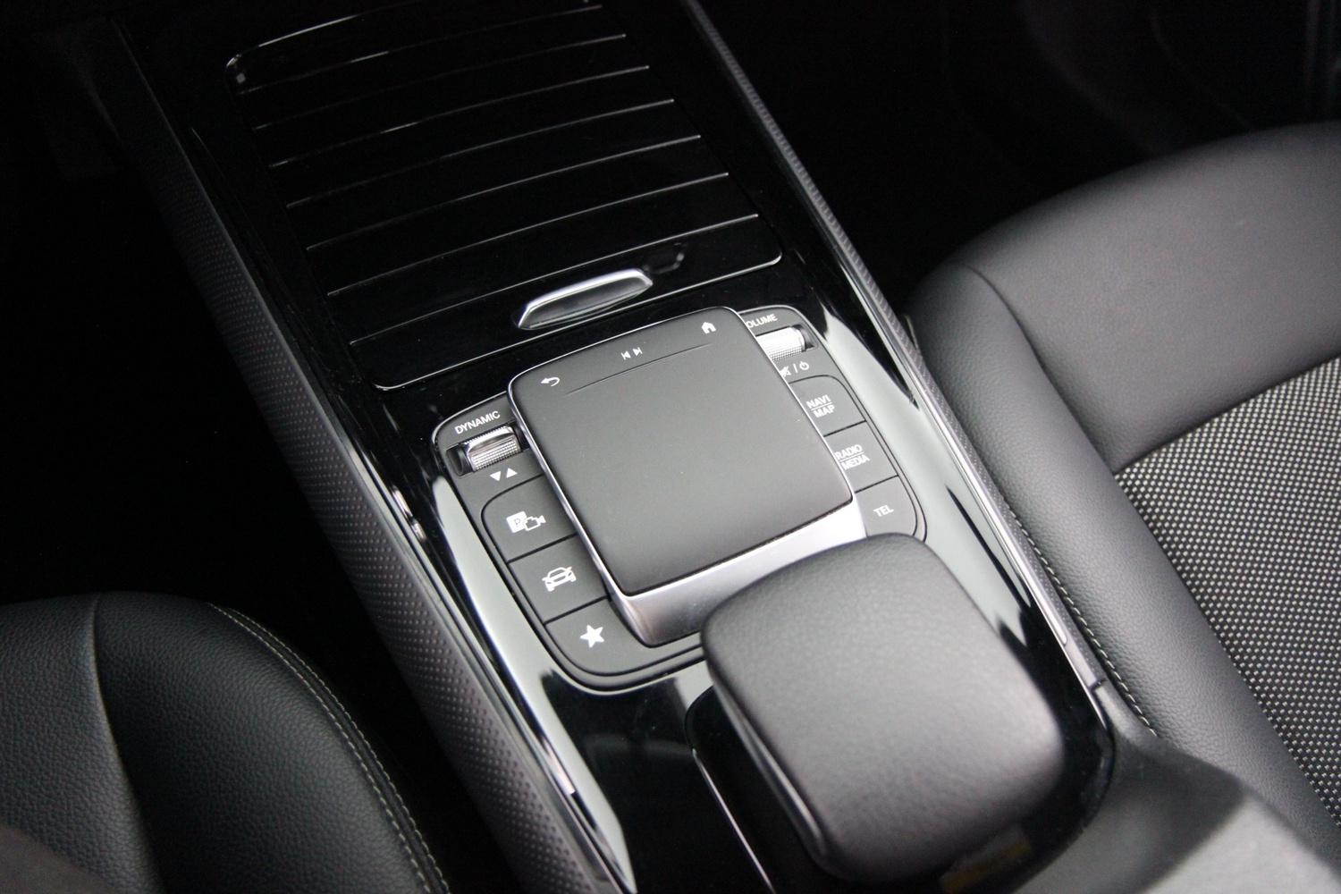 Mercedes-Benz GLA vaihtoauto