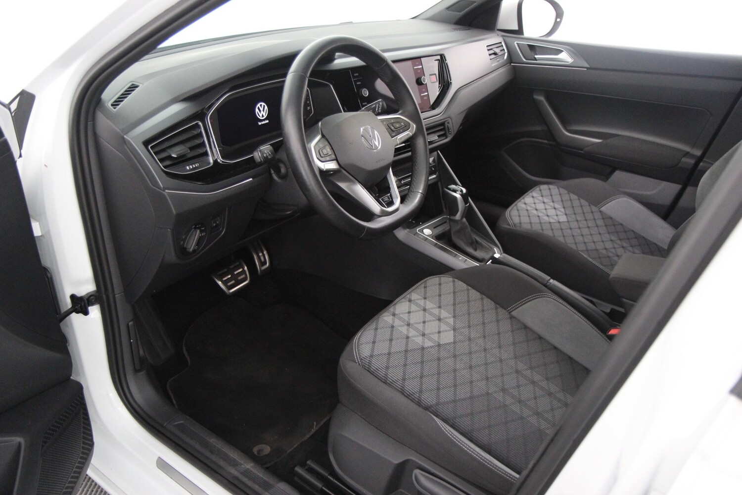 Volkswagen Taigo vaihtoauto