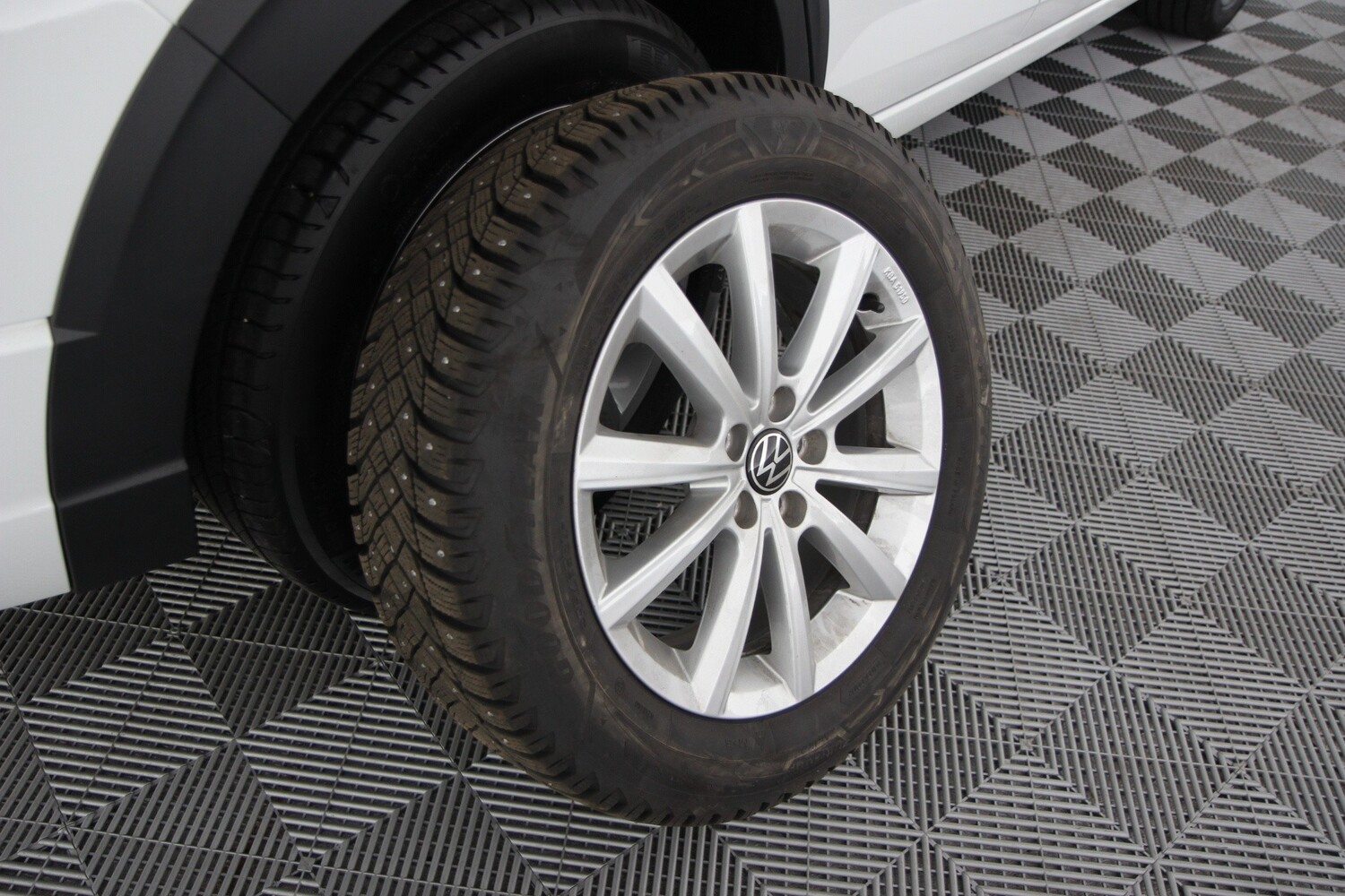 Volkswagen Taigo vaihtoauto