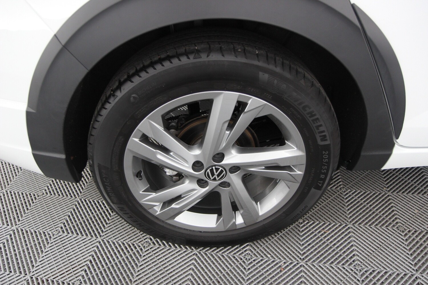 Volkswagen Taigo vaihtoauto