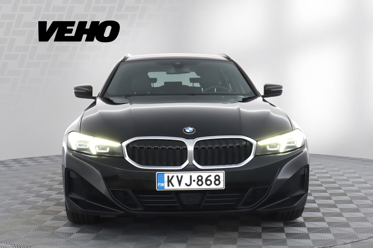 BMW 320 vaihtoauto