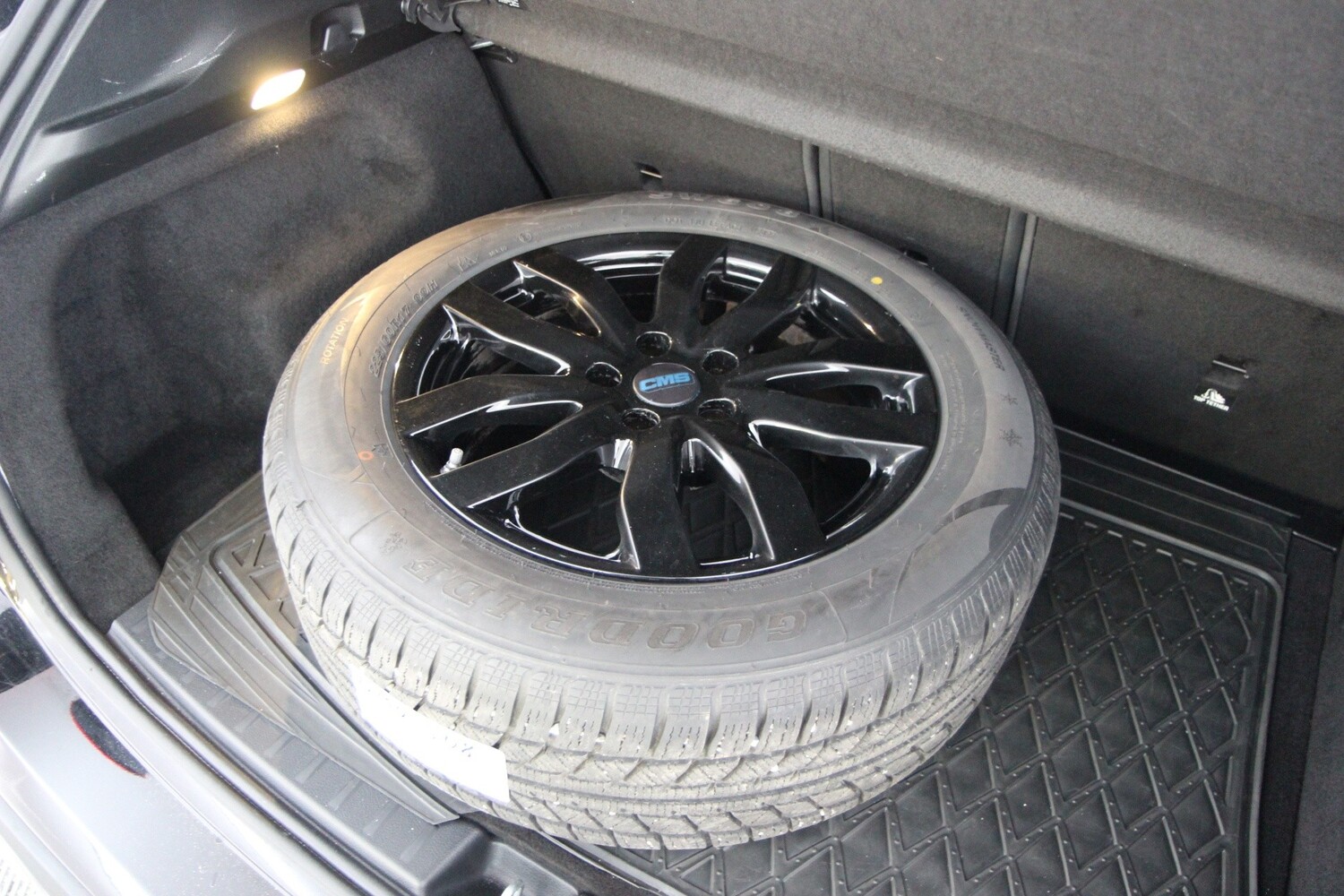 Mercedes-Benz GLA vaihtoauto