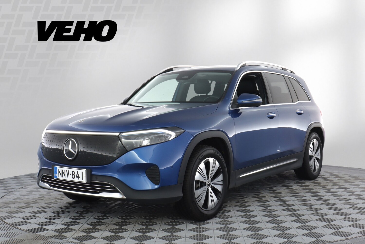 Mercedes-Benz EQB vaihtoauto