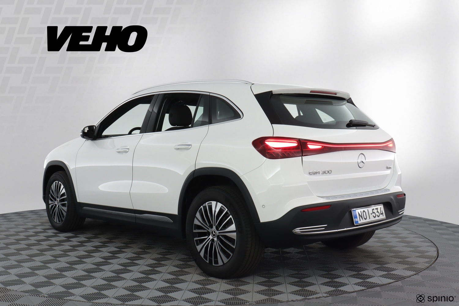 Mercedes-Benz EQA vaihtoauto