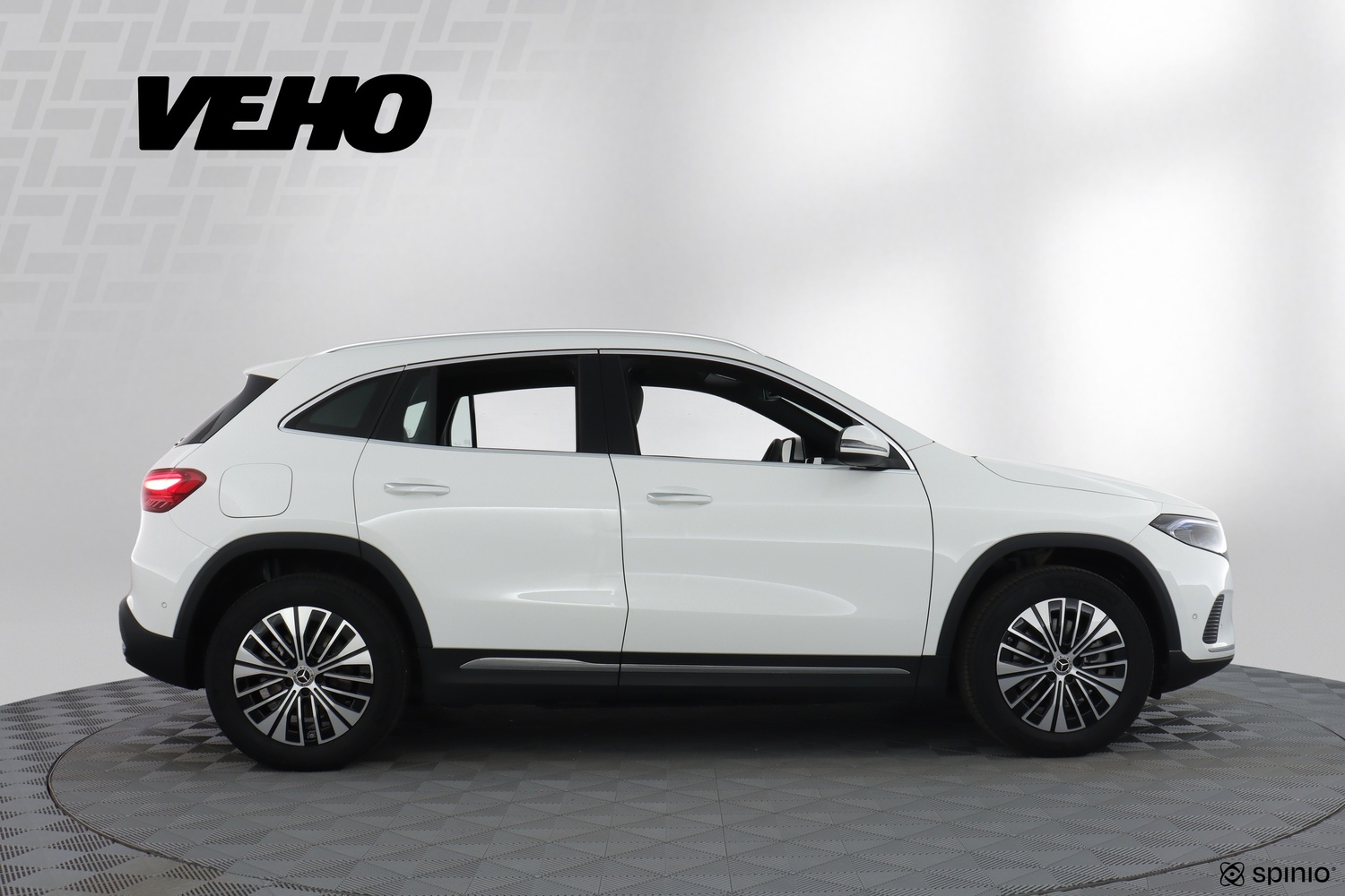 Mercedes-Benz EQA vaihtoauto