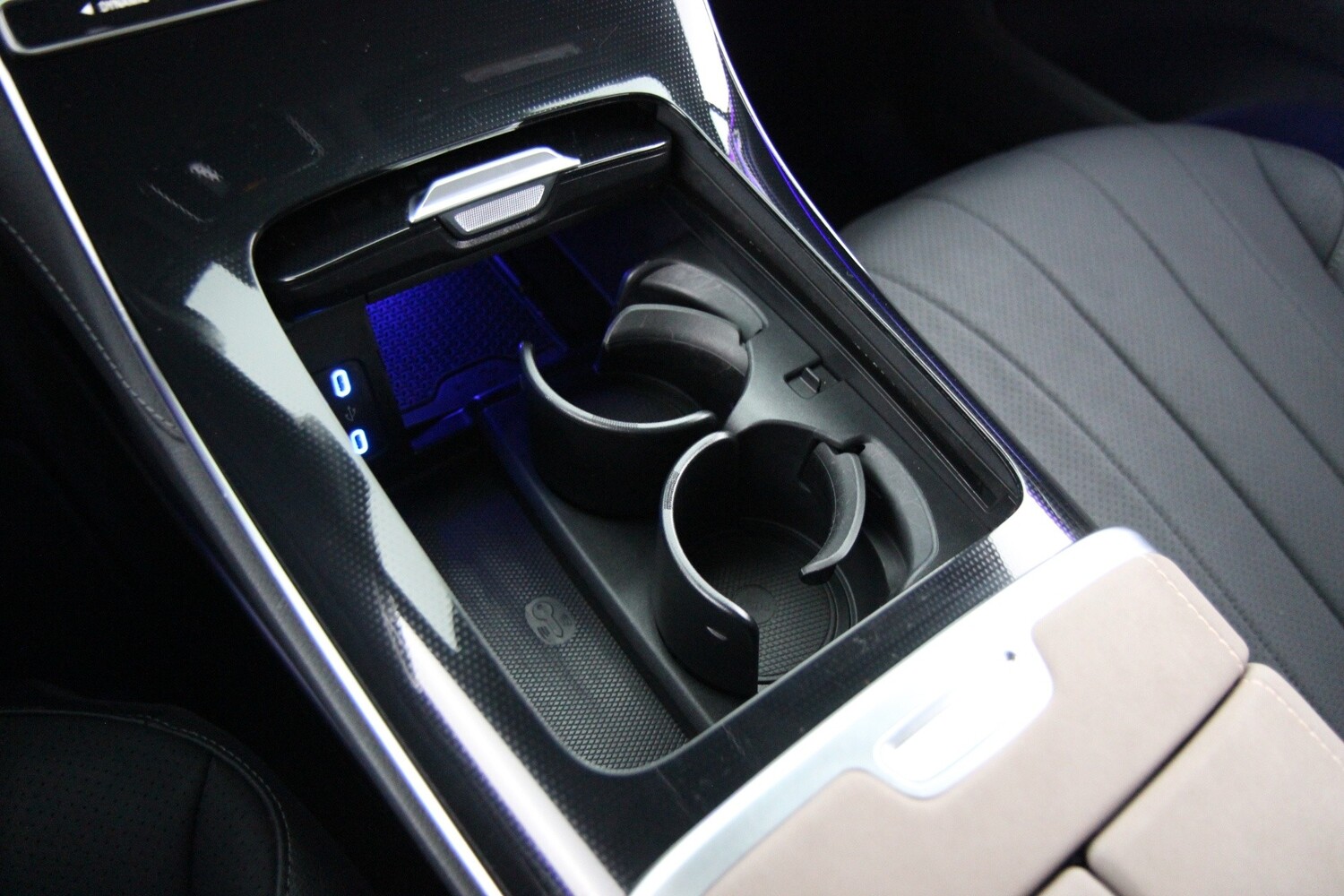 Mercedes-Benz EQS vaihtoauto