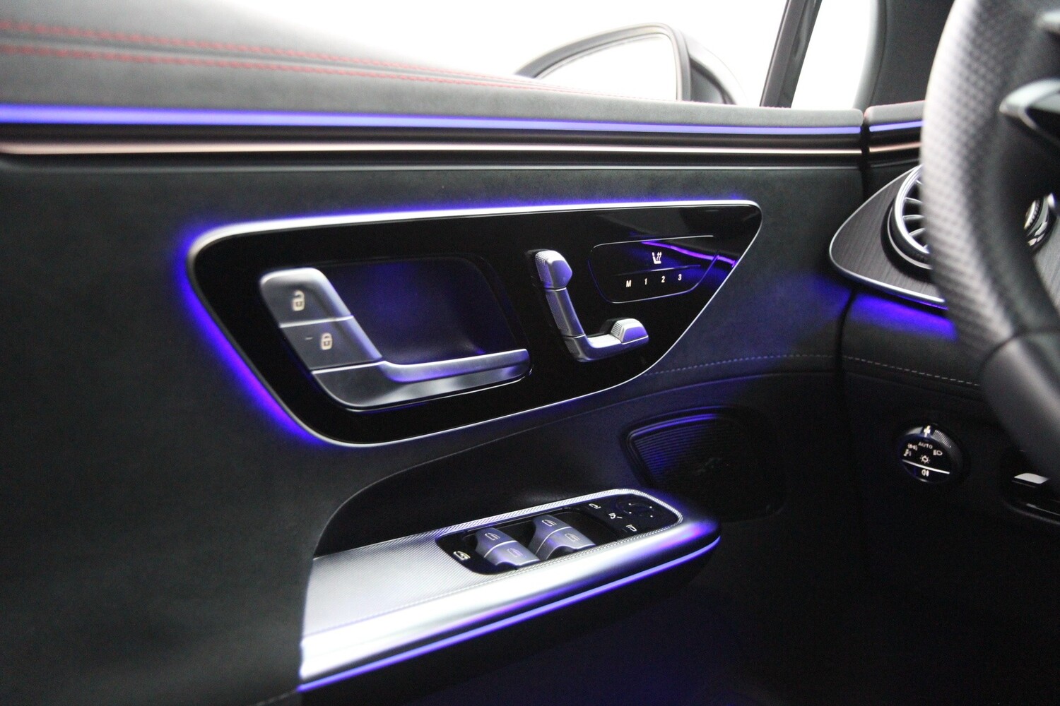 Mercedes-Benz EQE vaihtoauto