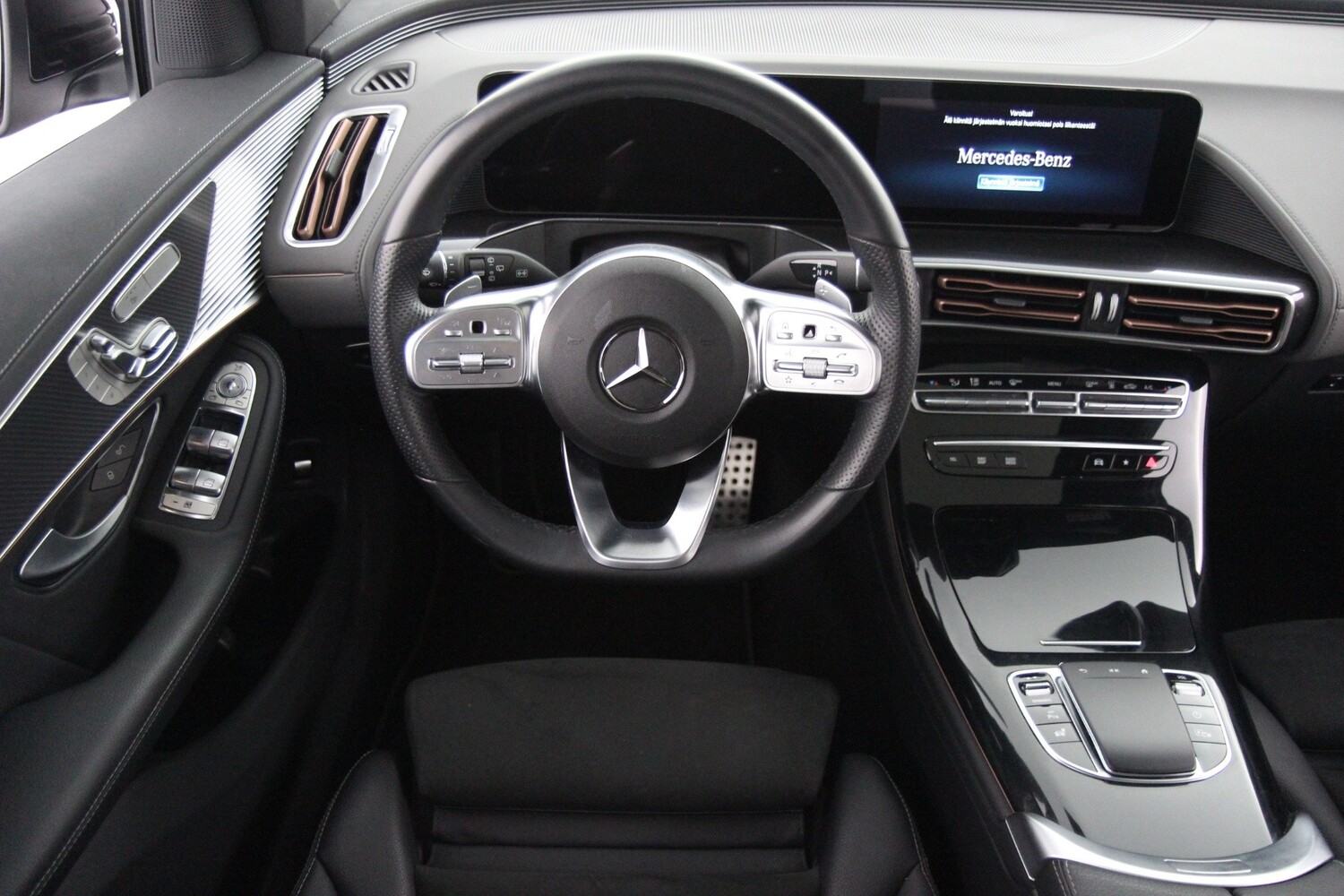 Mercedes-Benz EQC vaihtoauto