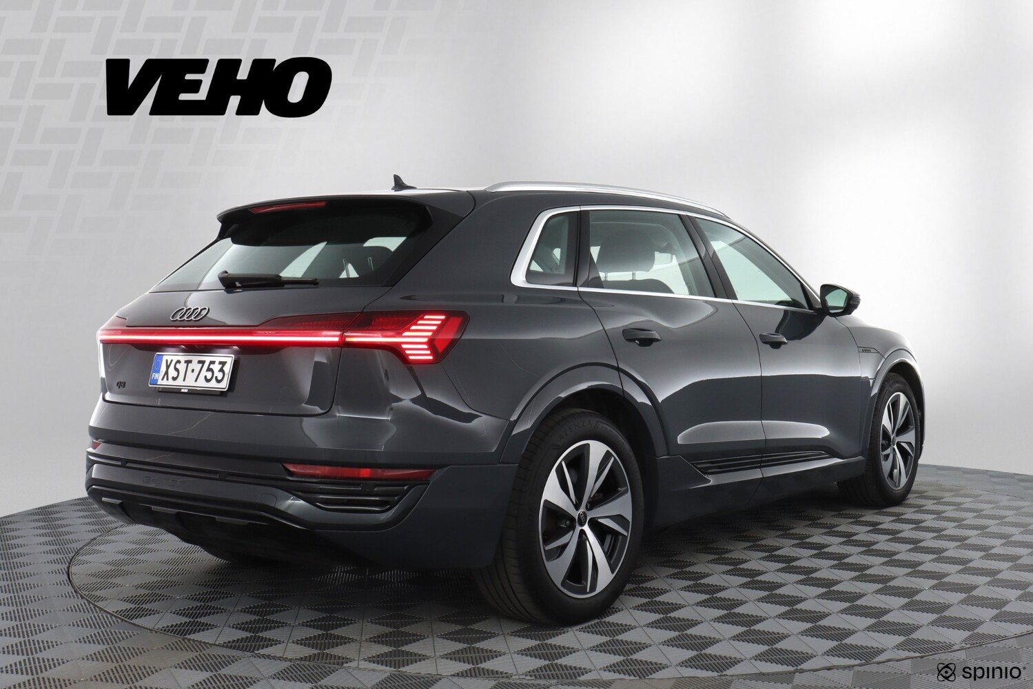 Audi Q8 e-tron vaihtoauto