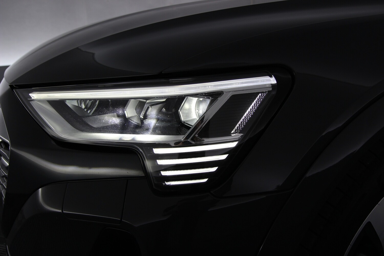 Audi Q8 e-tron vaihtoauto