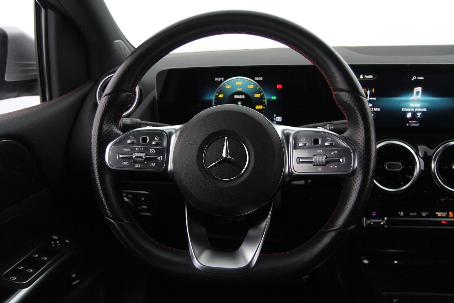 Mercedes-Benz B vaihtoauto