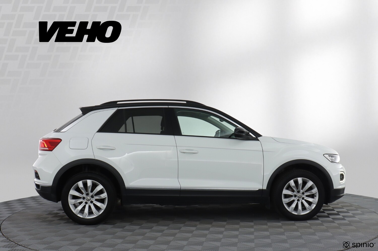 Volkswagen T-Roc vaihtoauto