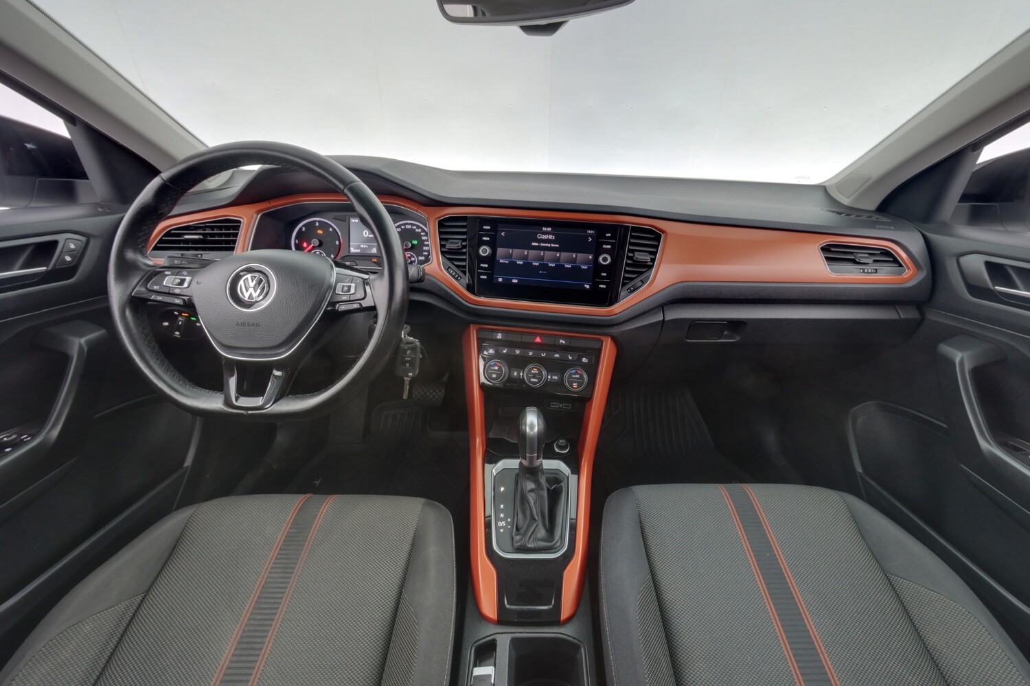 Volkswagen T-Roc vaihtoauto