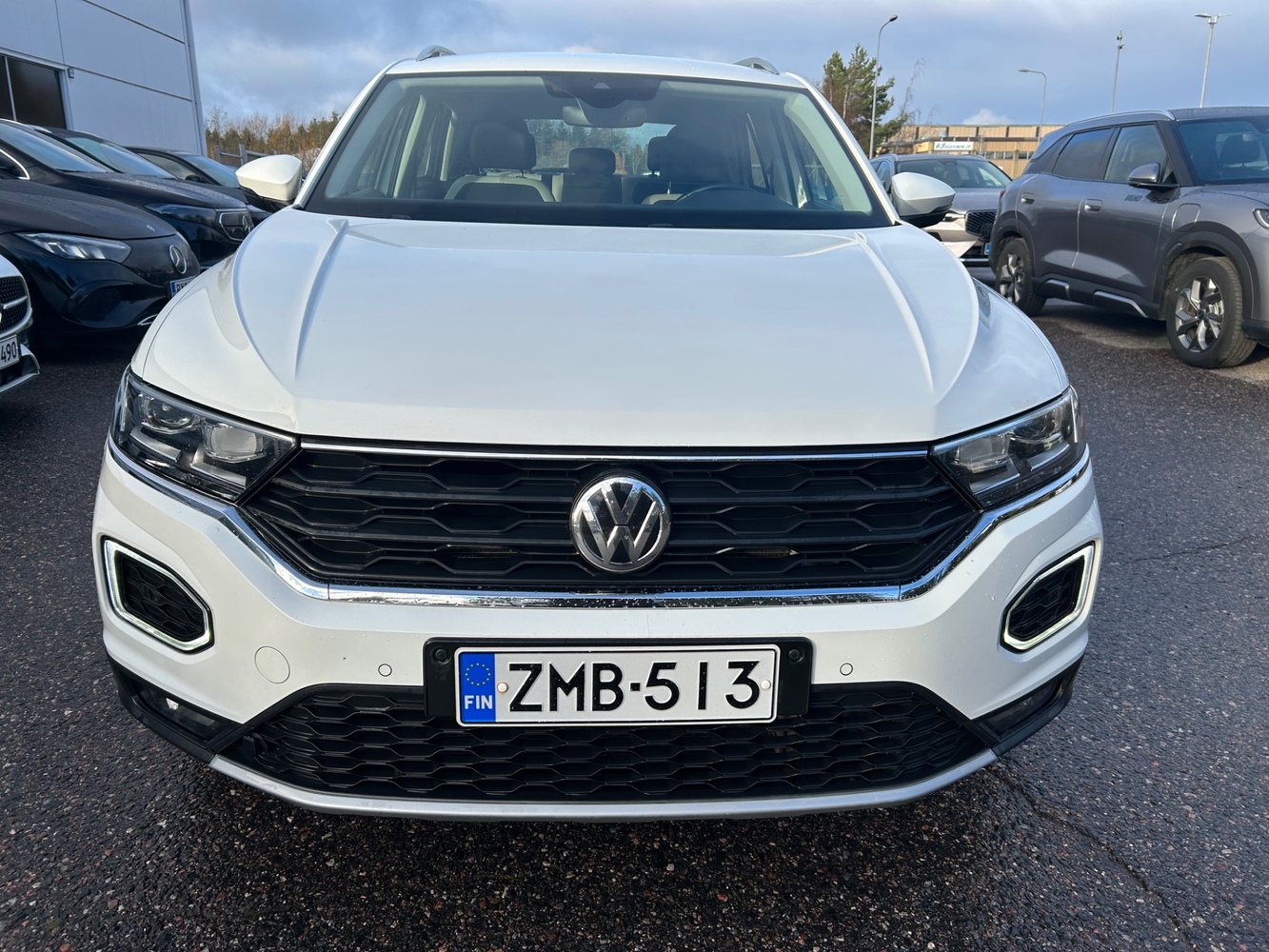 Volkswagen T-Roc vaihtoauto