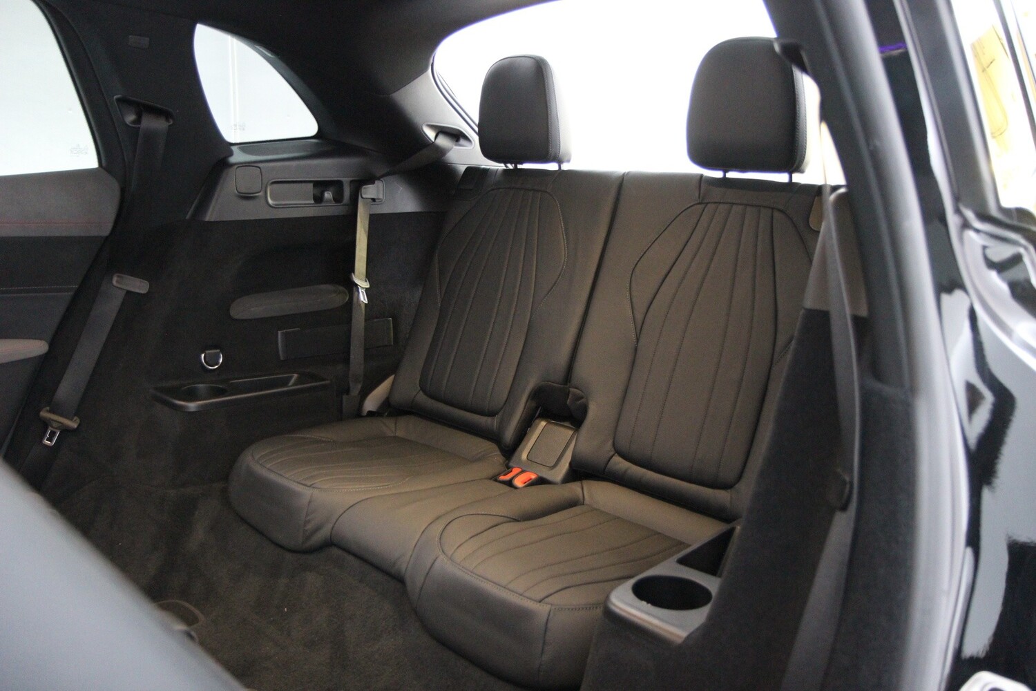 Mercedes-Benz EQS vaihtoauto