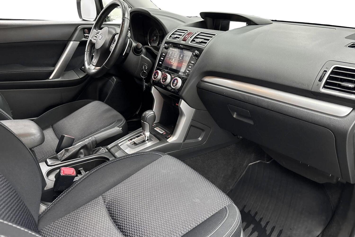 Subaru Forester vaihtoauto