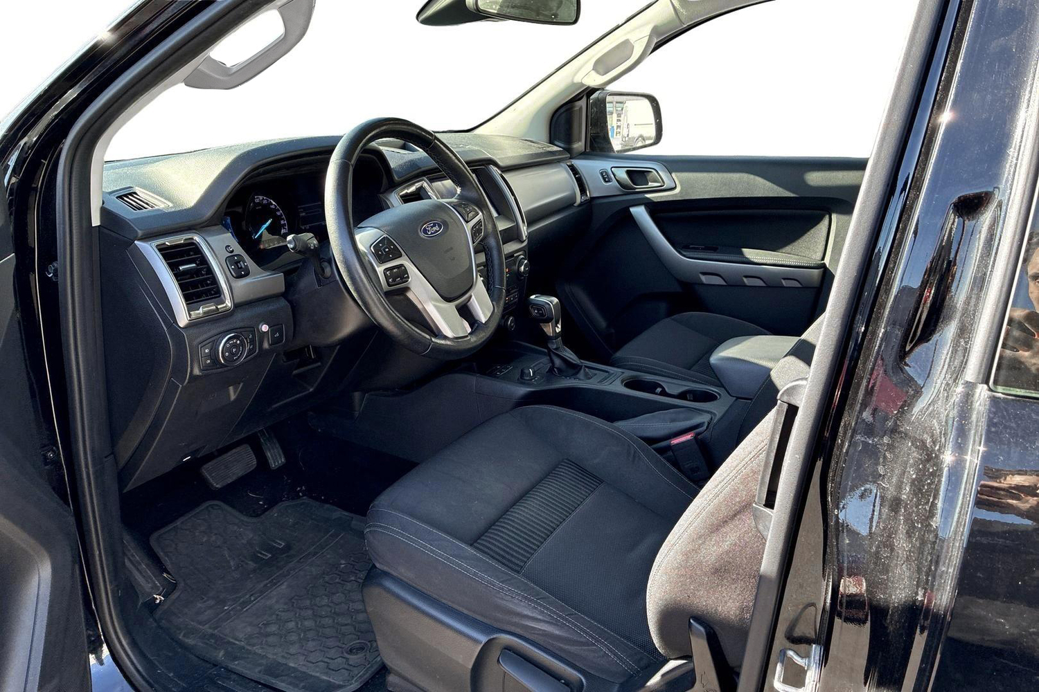 Ford Ranger vaihtoauto