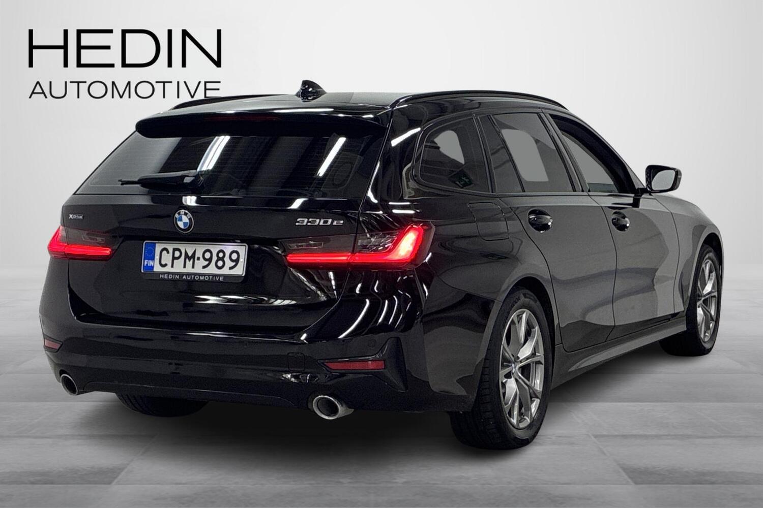 BMW 330 vaihtoauto