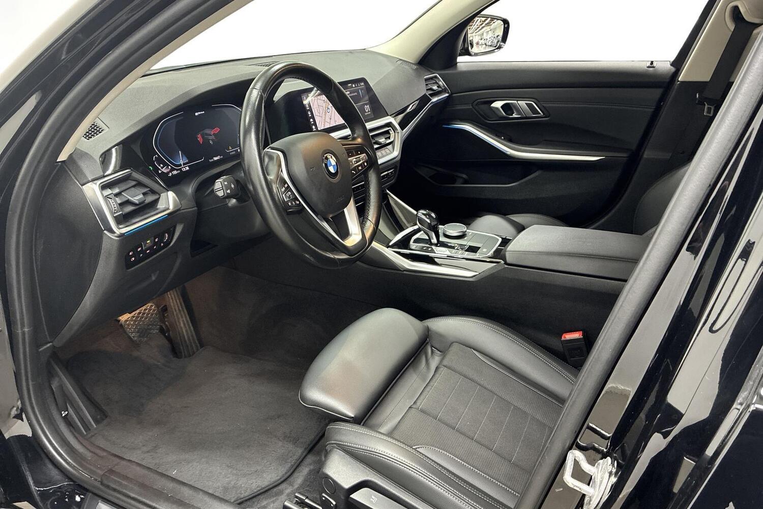 BMW 330 vaihtoauto