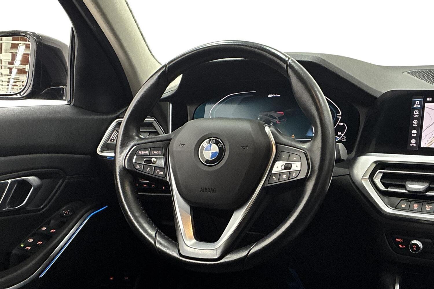 BMW 330 vaihtoauto
