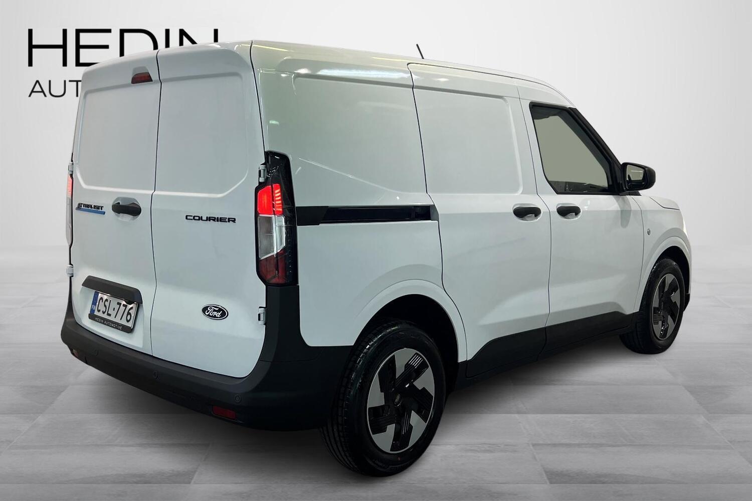 Ford Transit Courier vaihtoauto