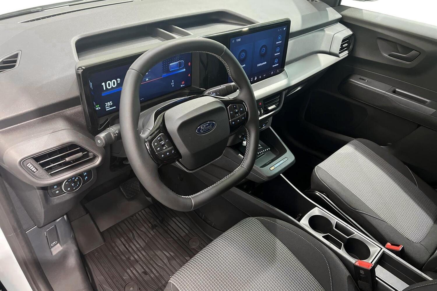 Ford Transit Courier vaihtoauto