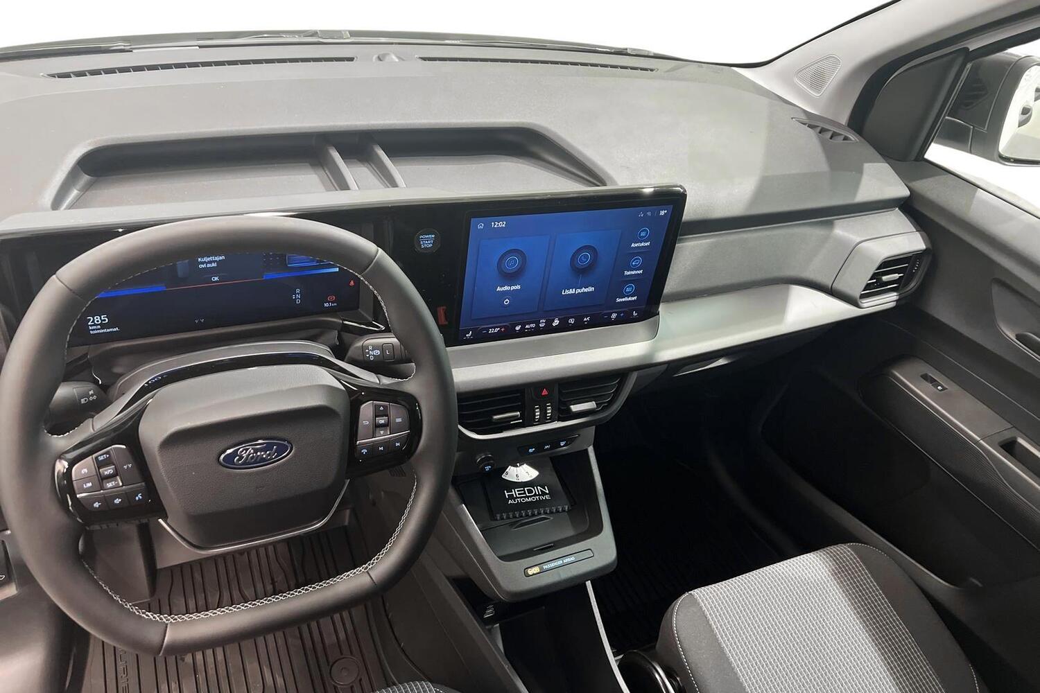 Ford Transit Courier vaihtoauto