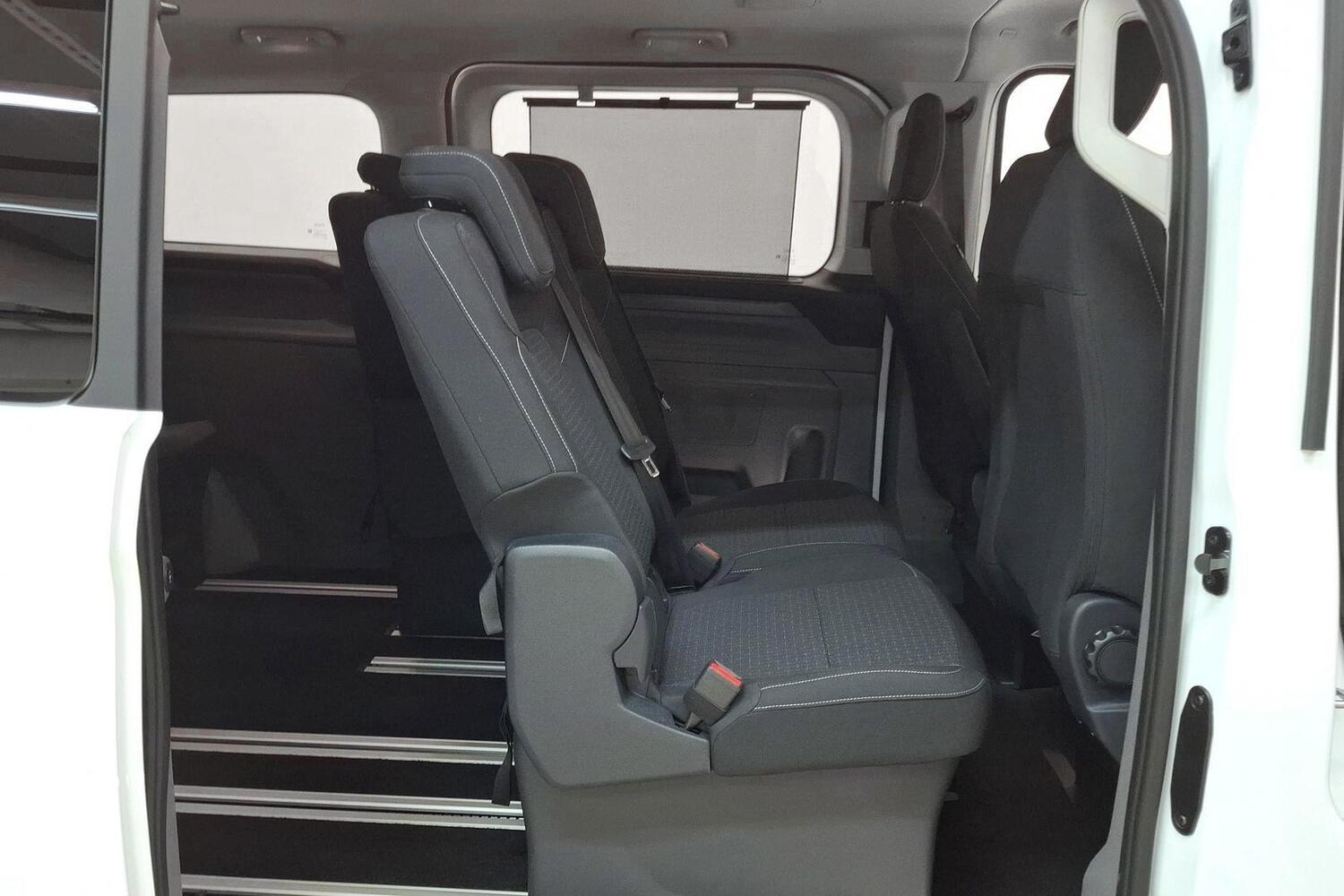 Ford Tourneo Custom vaihtoauto