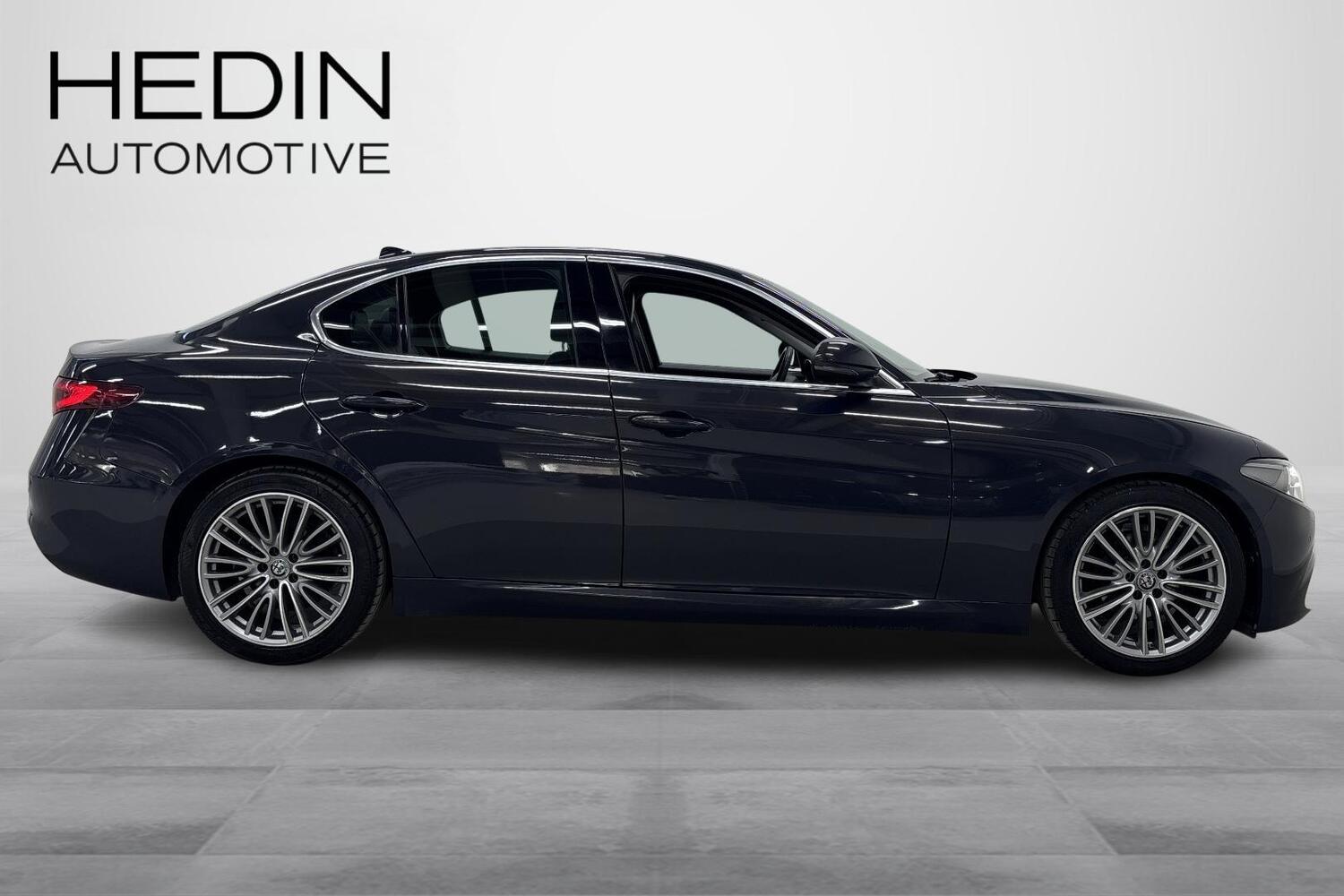 Alfa Romeo Giulia vaihtoauto